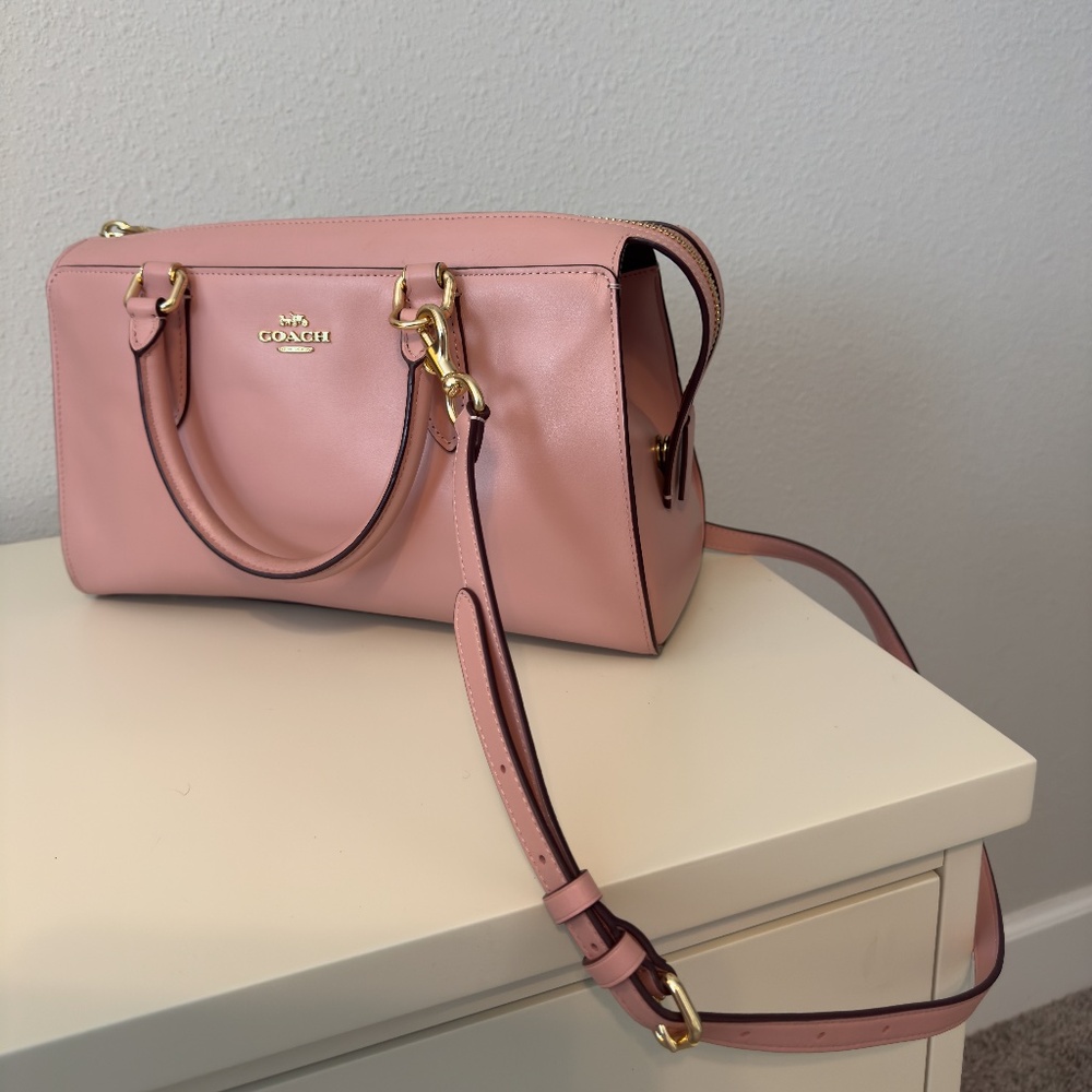 EUC Selena Gomez Coach Purse with bowtie charm